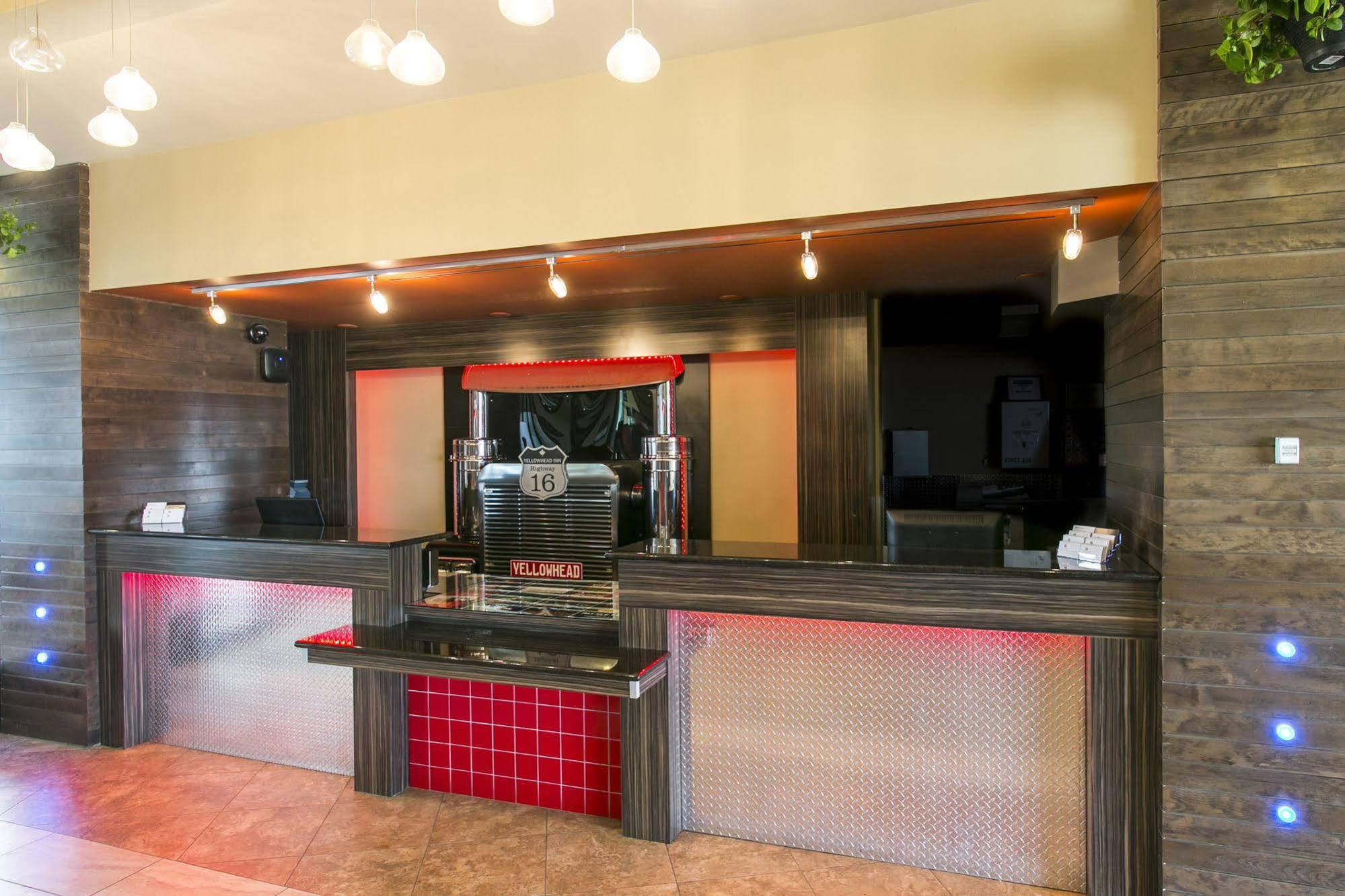 Ramada By Wyndham Edmonton Yellowhead Nw Kültér fotó